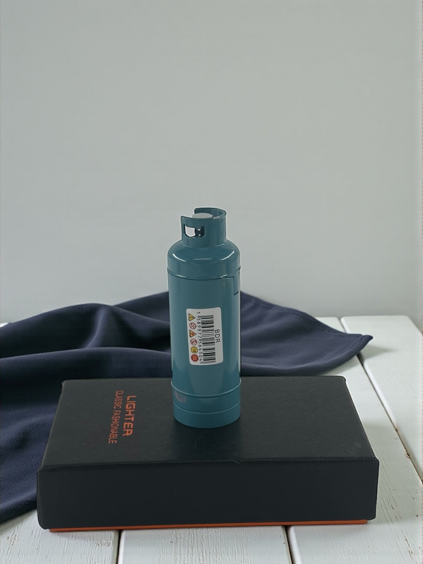 Tüp Şeklinde Renkli Alevli Pürmüzlü Çakmak