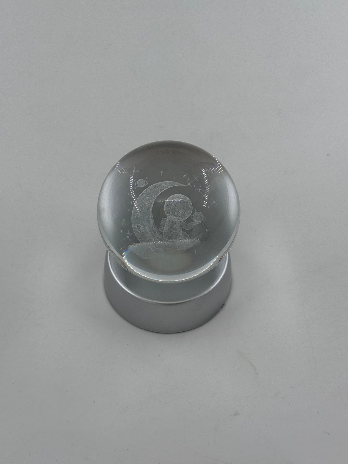 Ay Üstünde Astronot Cam Küre