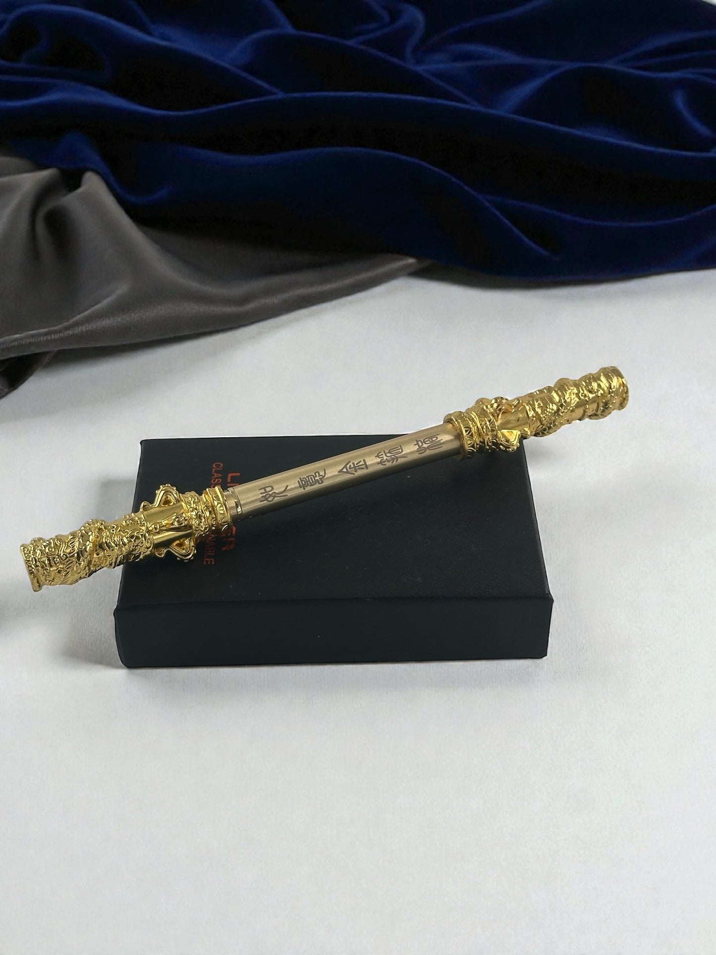 Kabartmalı Ejderha Figürlü Gazlı Çakmak