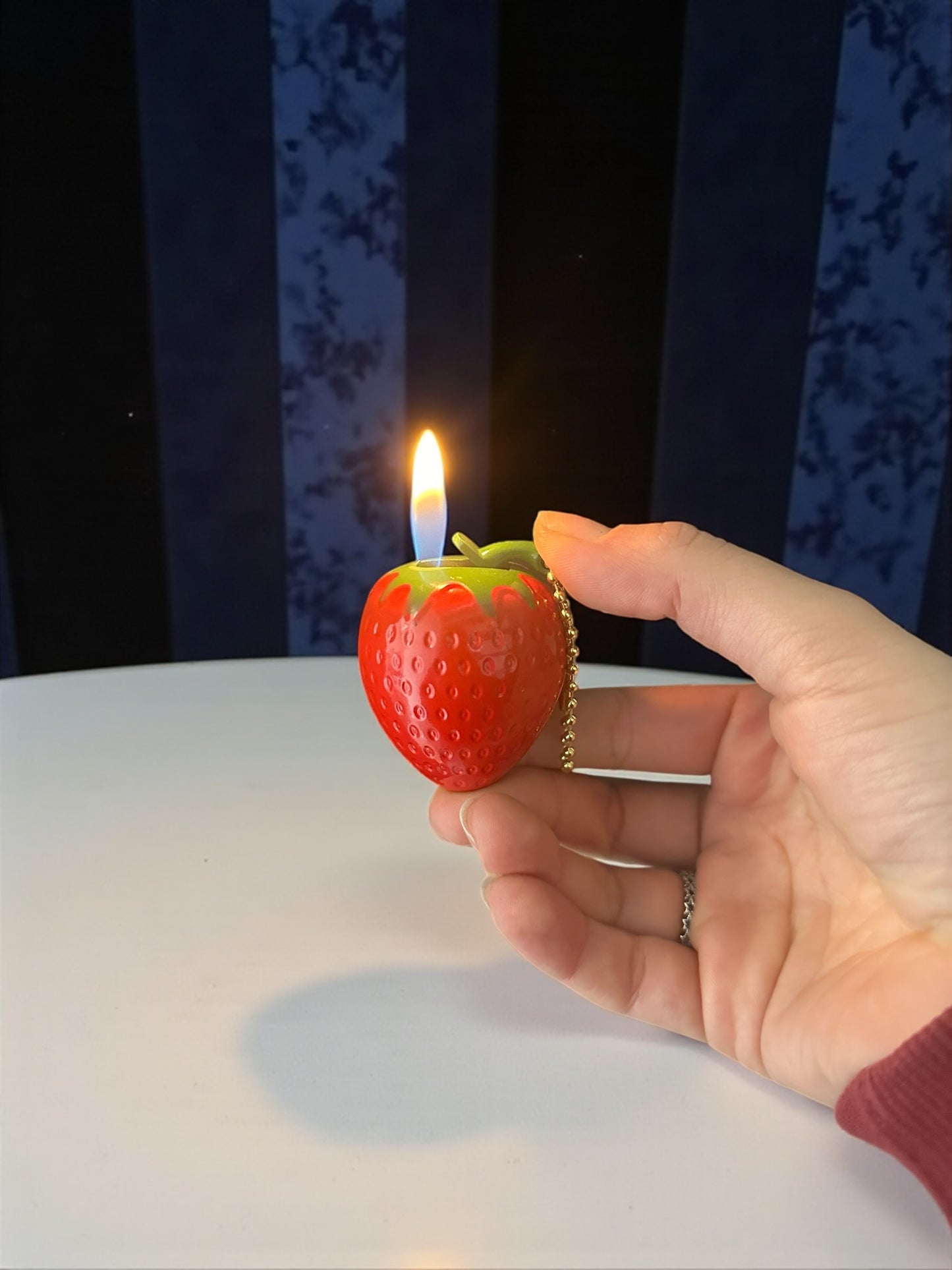 Çilek Şeklinde Gazlı Çakmak