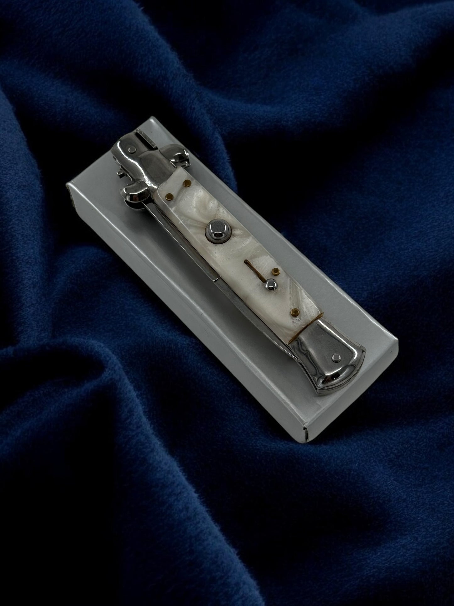 Orjinal Lux Tam Otomatik İtalyan Sustalı Çakı Sedef - Gümüş 2210