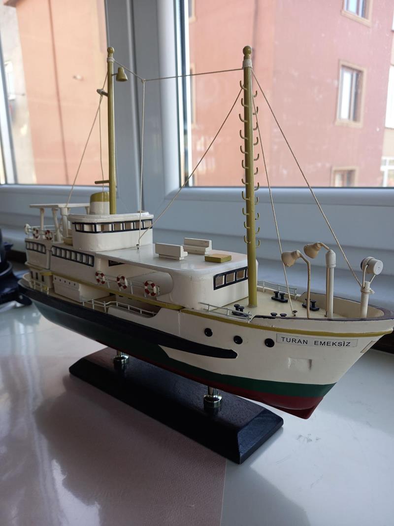 Za Turan Emeksiz Ahşap Maket Yolcu Gemisi