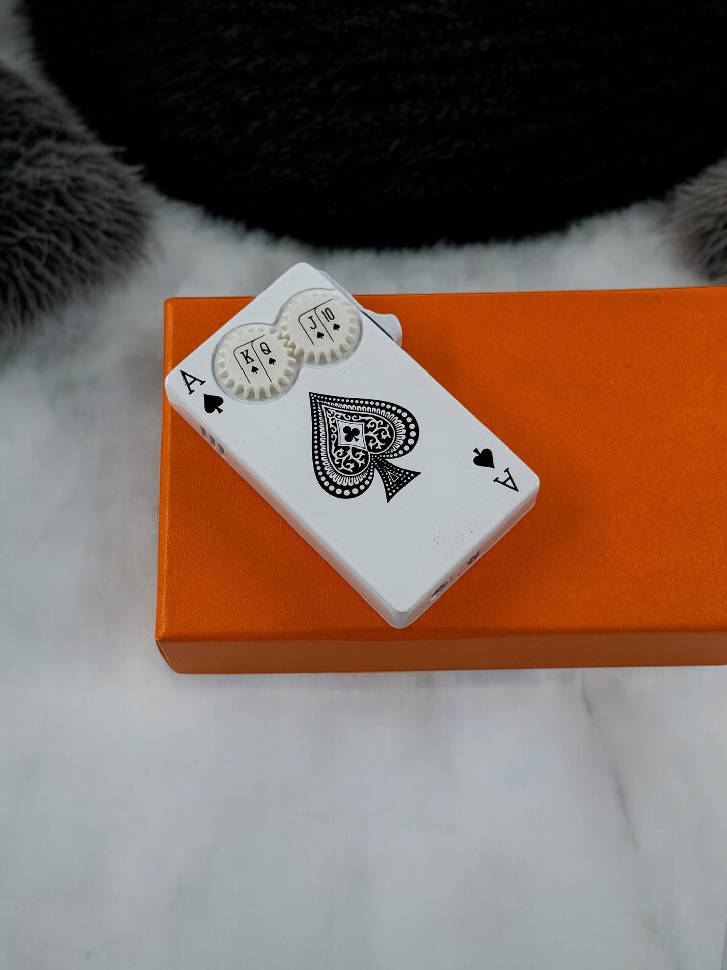 Çarklı Pürmüzlü Poker Çakmak 4554
