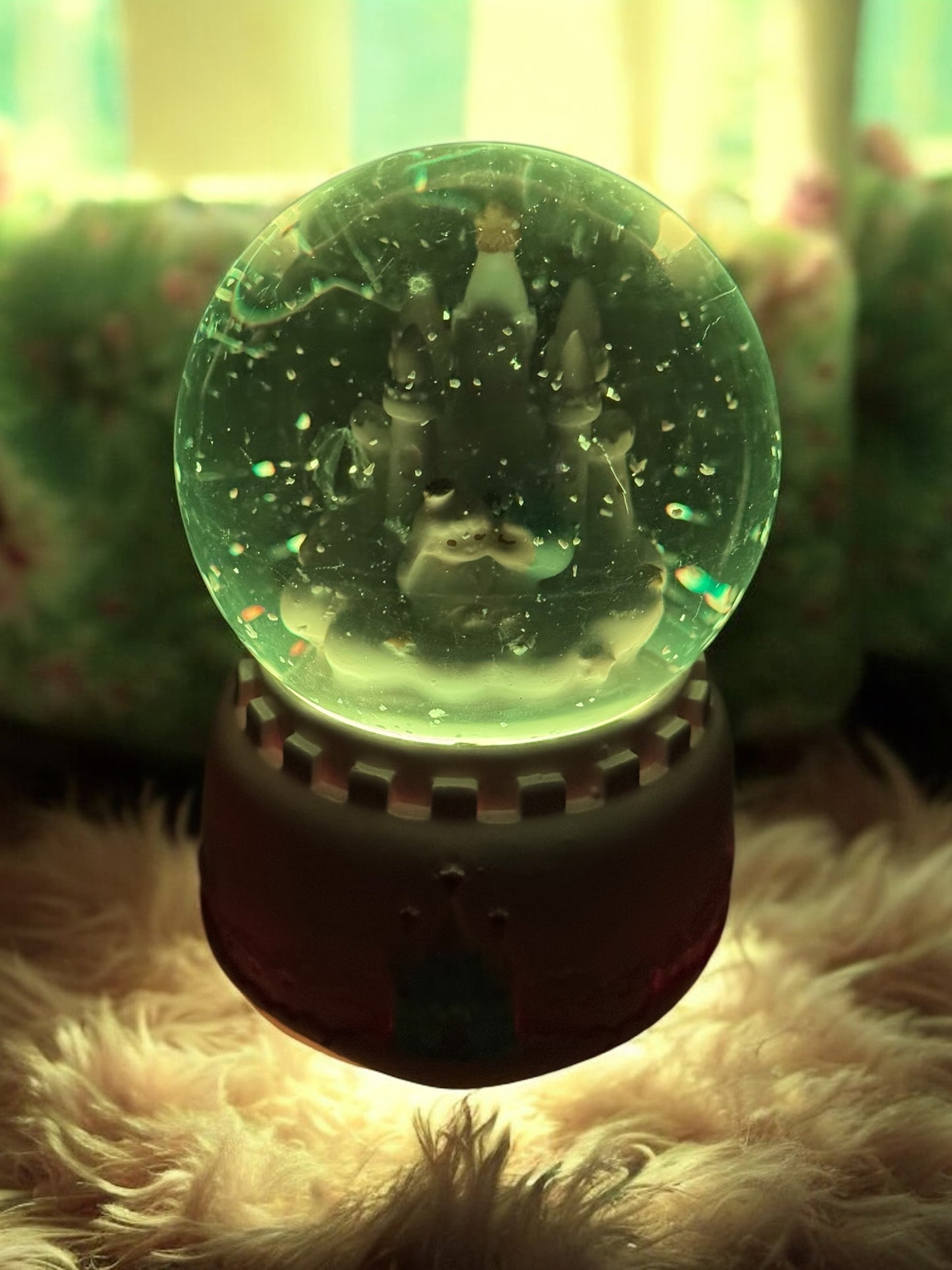 Orta Boy Işıklı Kar Küresi B-185