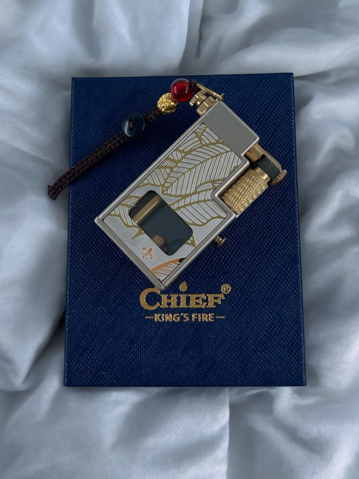 Chief Özel İşlemeli Lüx Benzinli Çakmak 2349