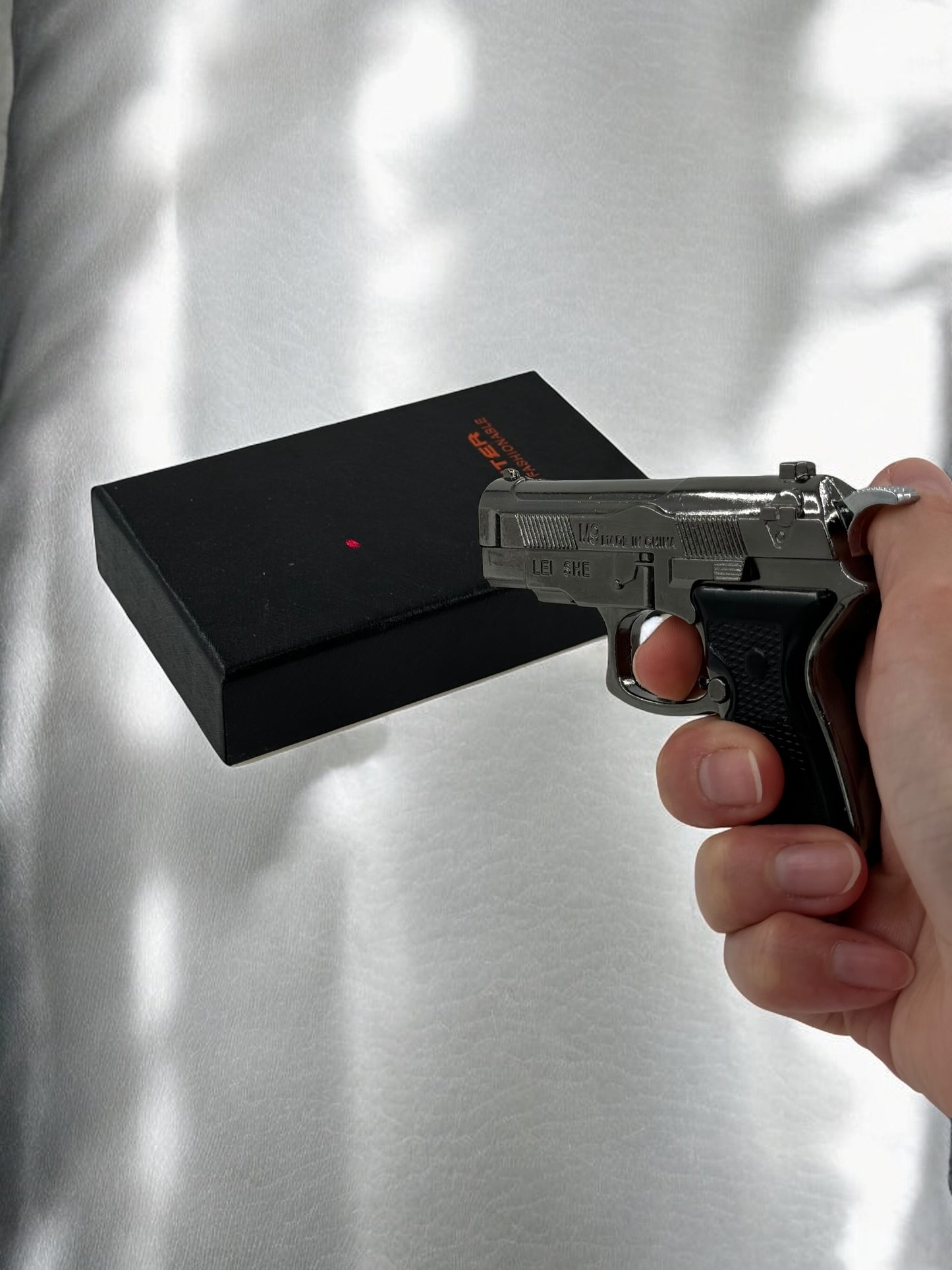 Lazerli Mini Beretta Model Tabanca Çakmak 8018