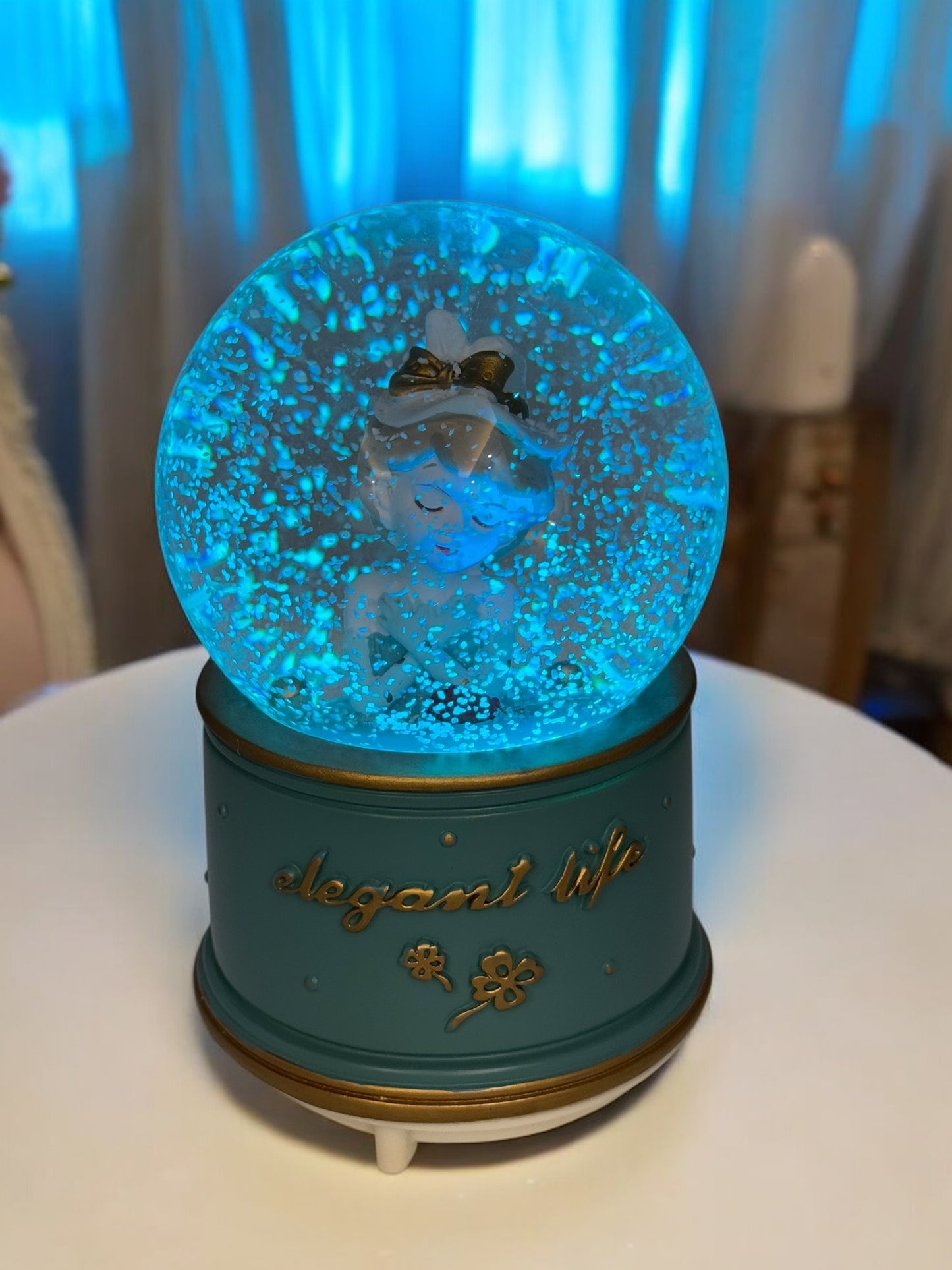 Prenses Temalı Büyük Boy Püskürtme Motorlu Kar Küresi 4-597