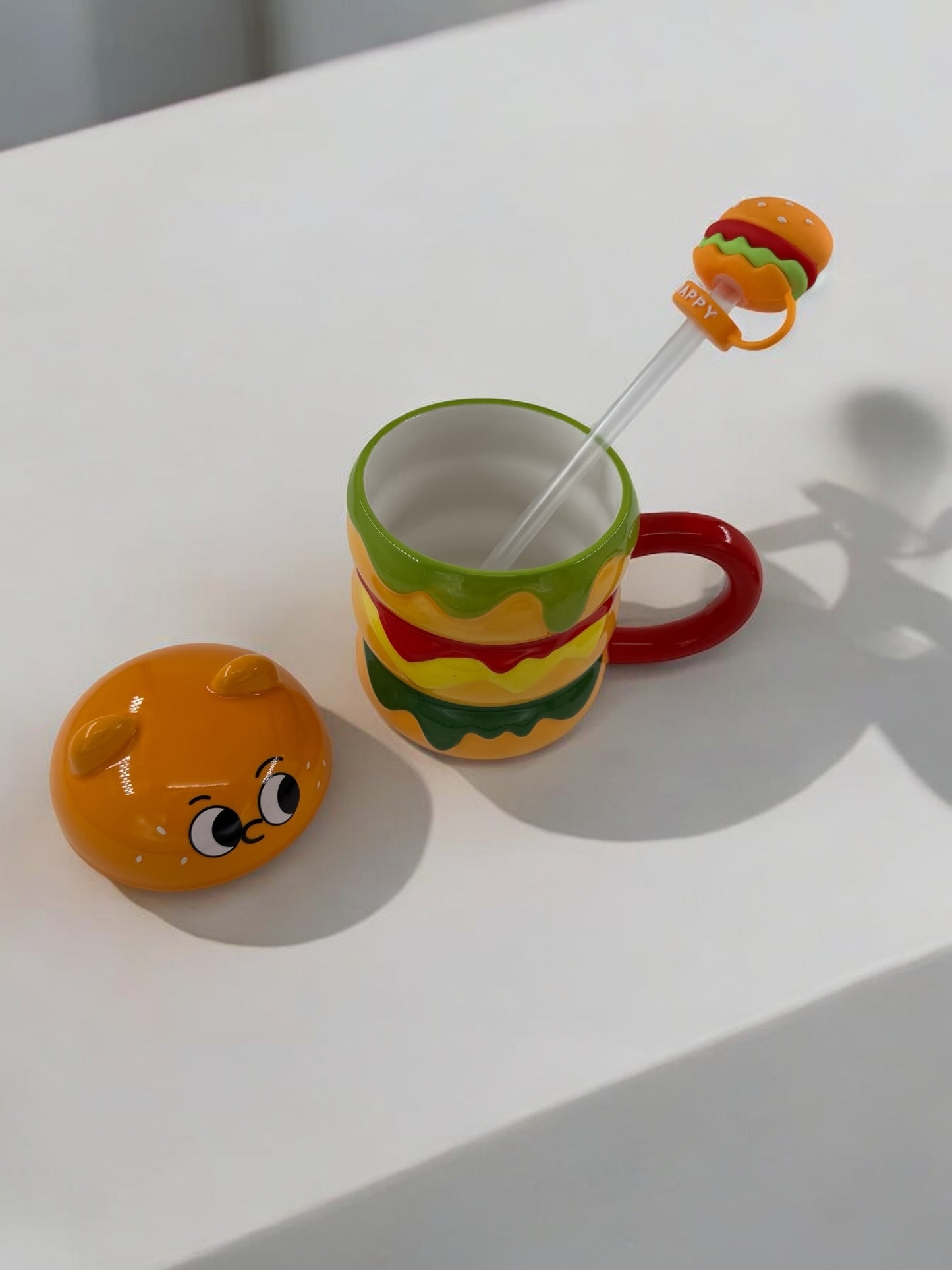 Hamburger Şeklinde Pipetli Kupa 05-19