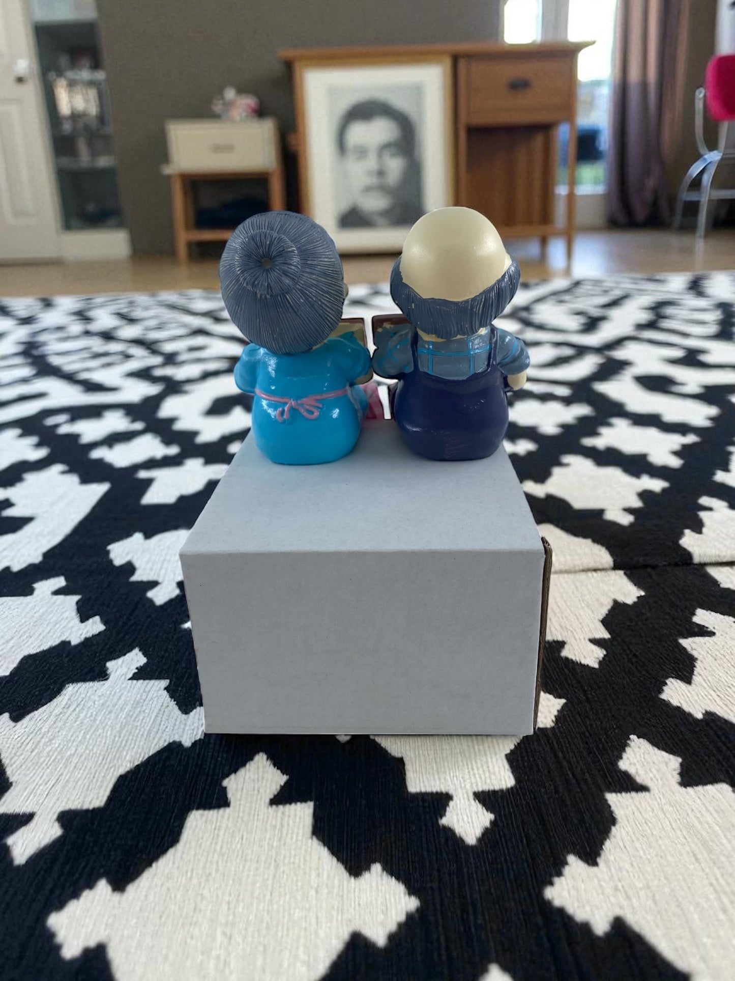 Paçaları Sallanan Dede Nine Çifti