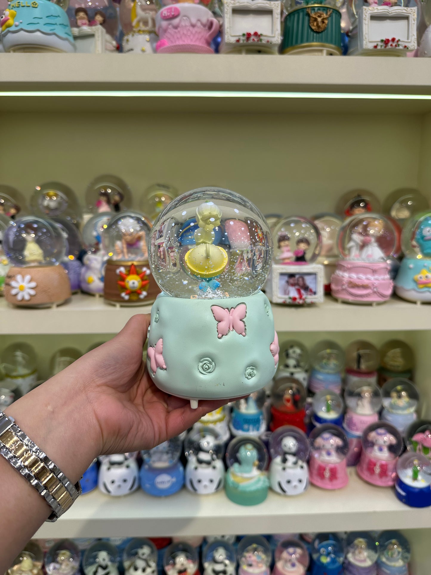 Büyük Boy Kar Küresi