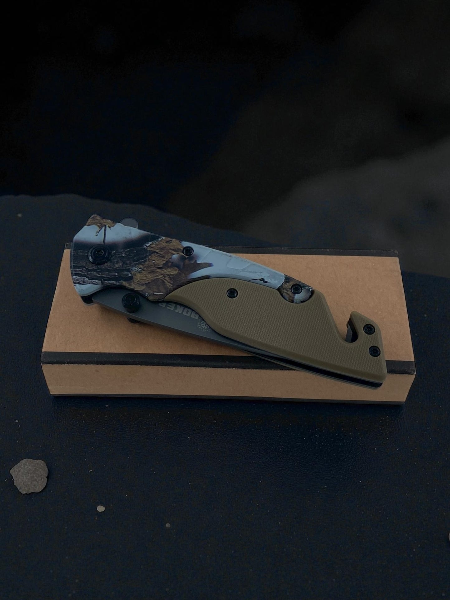 Kum Rengi Katlanır Kamuflaj Gövdeli Çelik Çakı