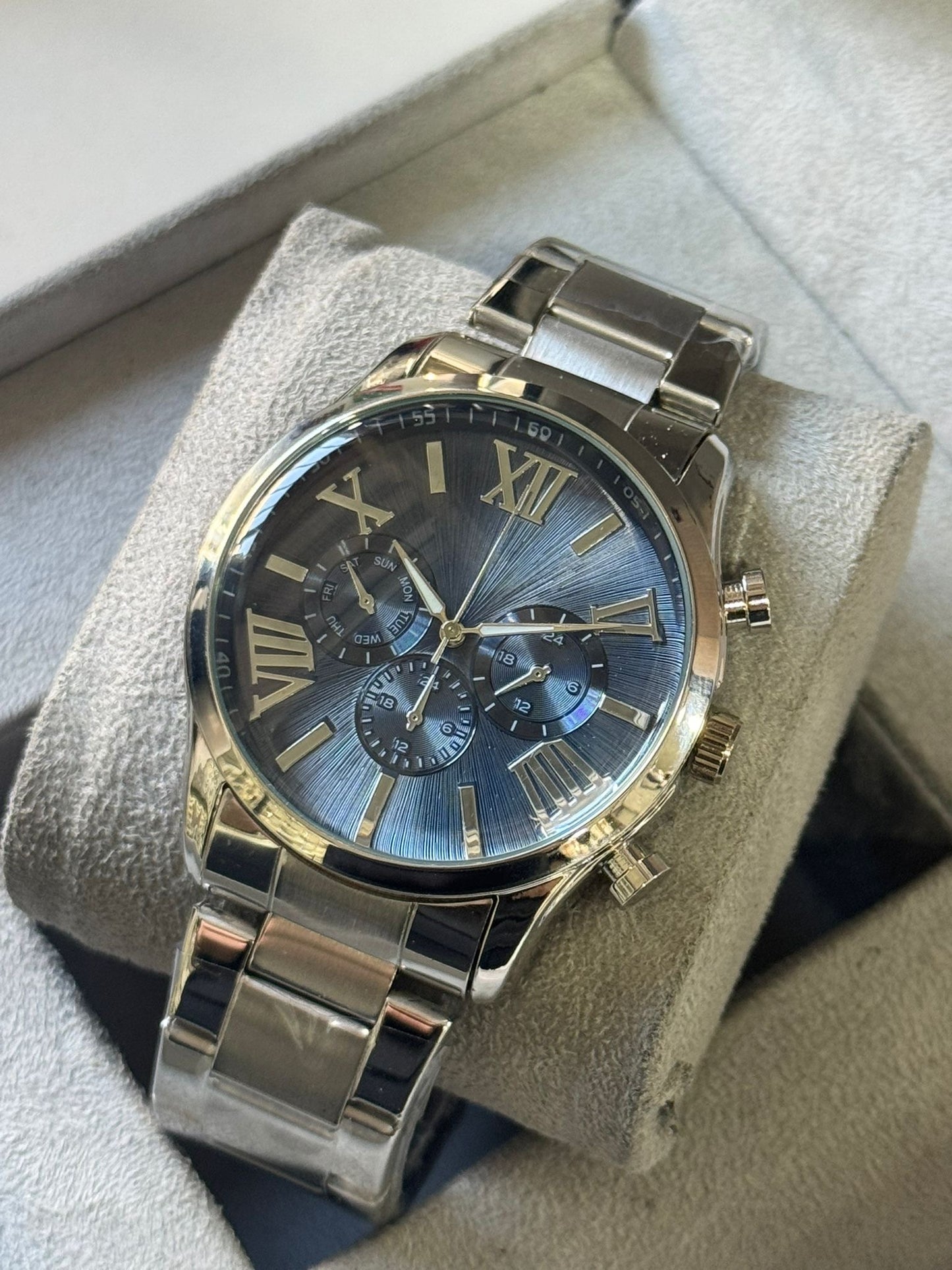 Kişiye Özel Kordonu İsim Yazılır Çelik Saat Mavi Gümüş