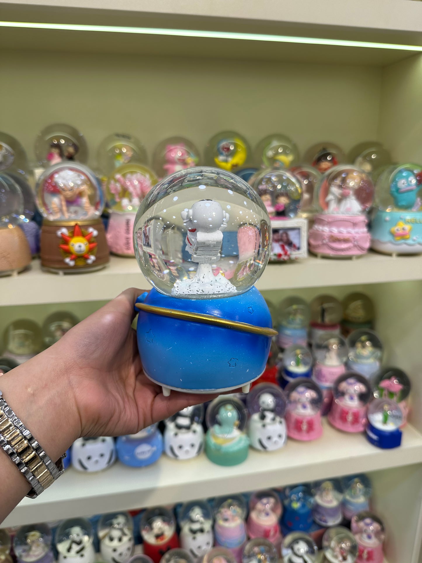 Büyük boy Kar Küresi