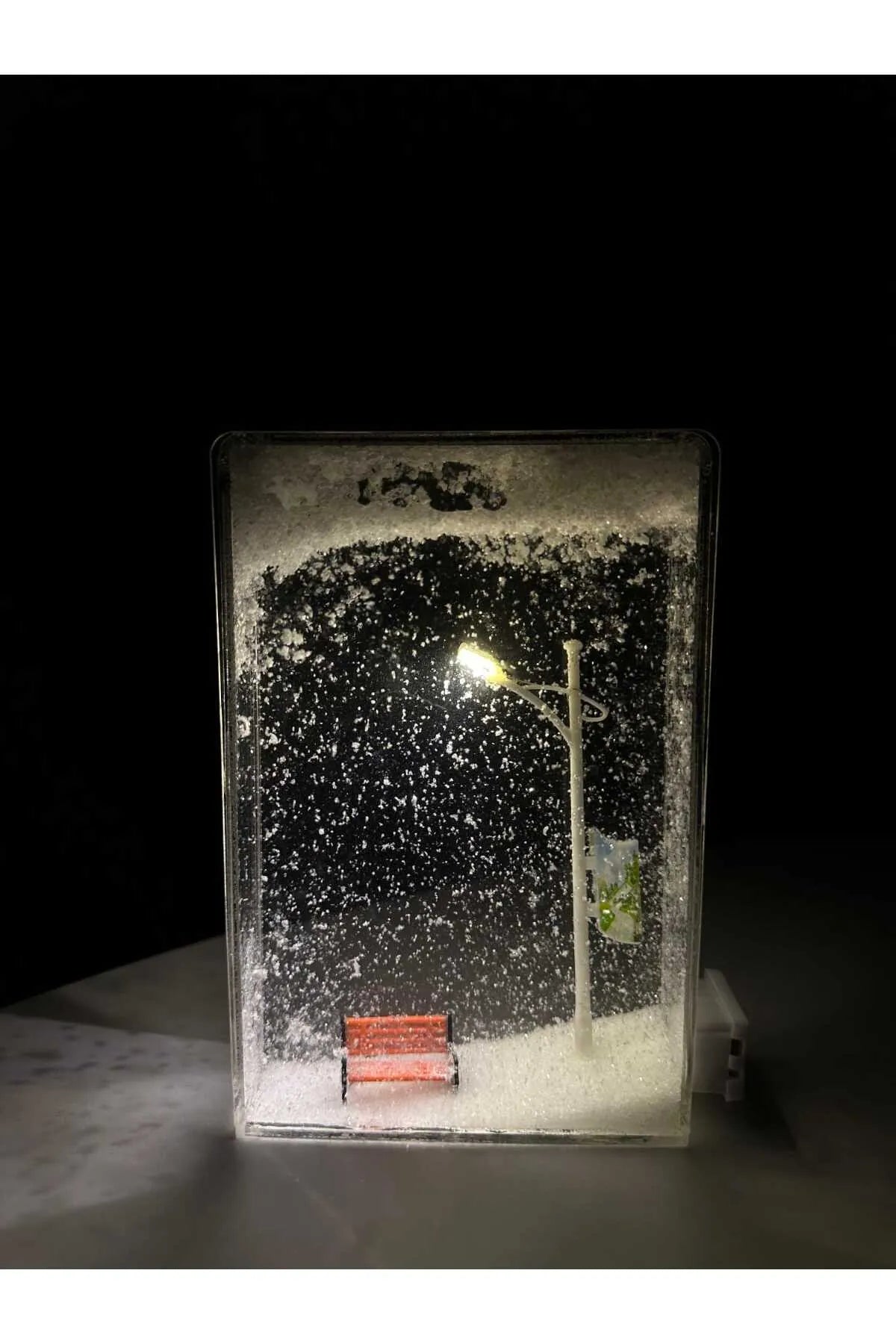 Karlı Sokak Lambası 8899