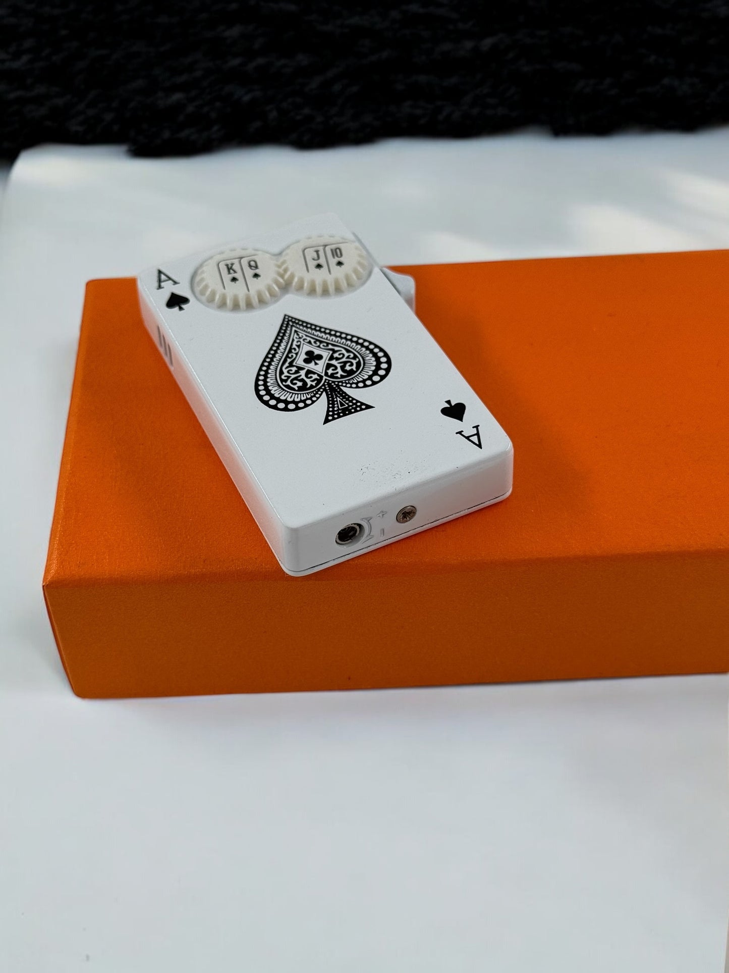 Çarklı Pürmüzlü Poker Çakmak 4554