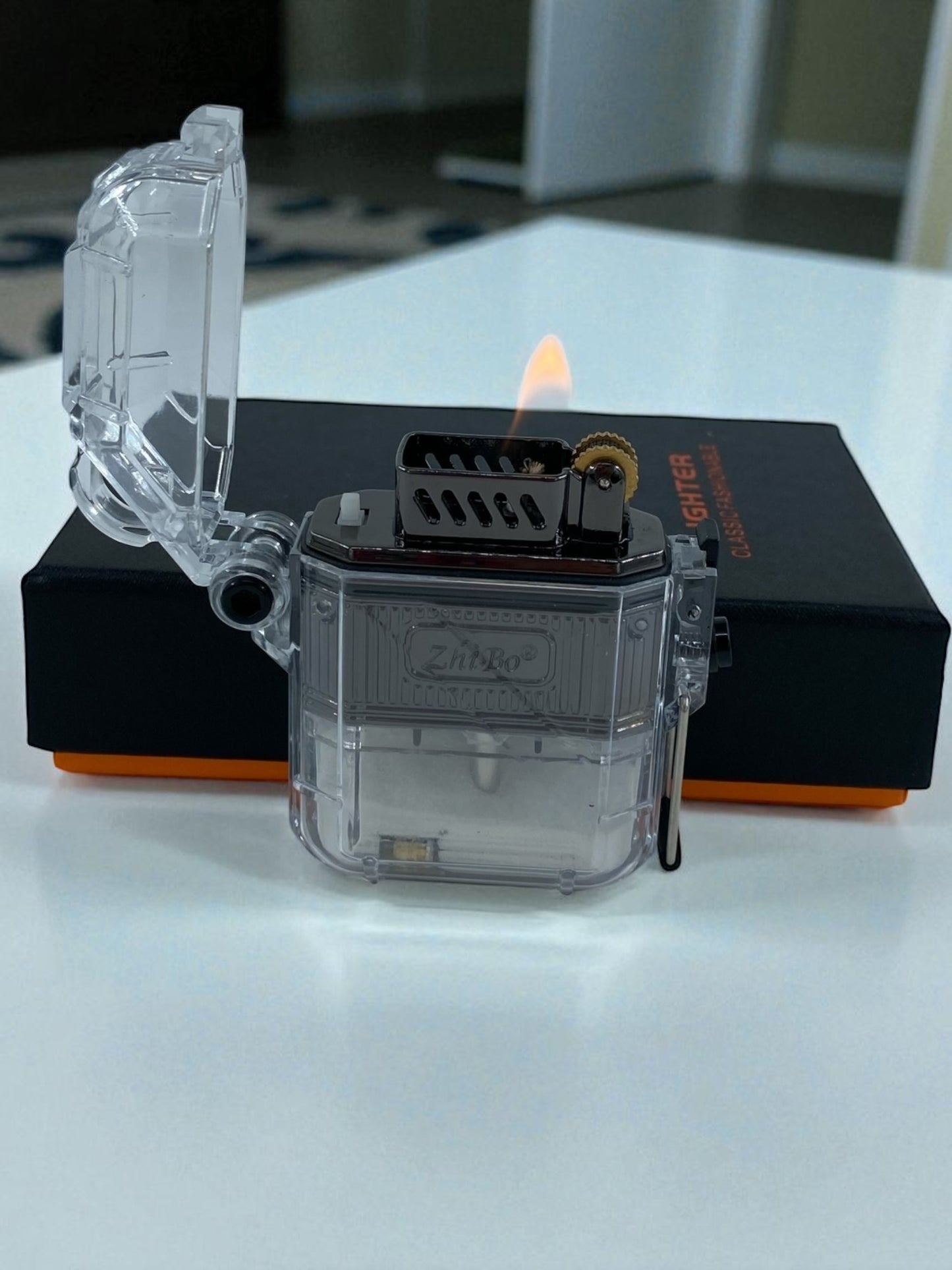 Zorro Karanlıkta Parlayan Fosforlu Suya Dayanıklı Çakmak