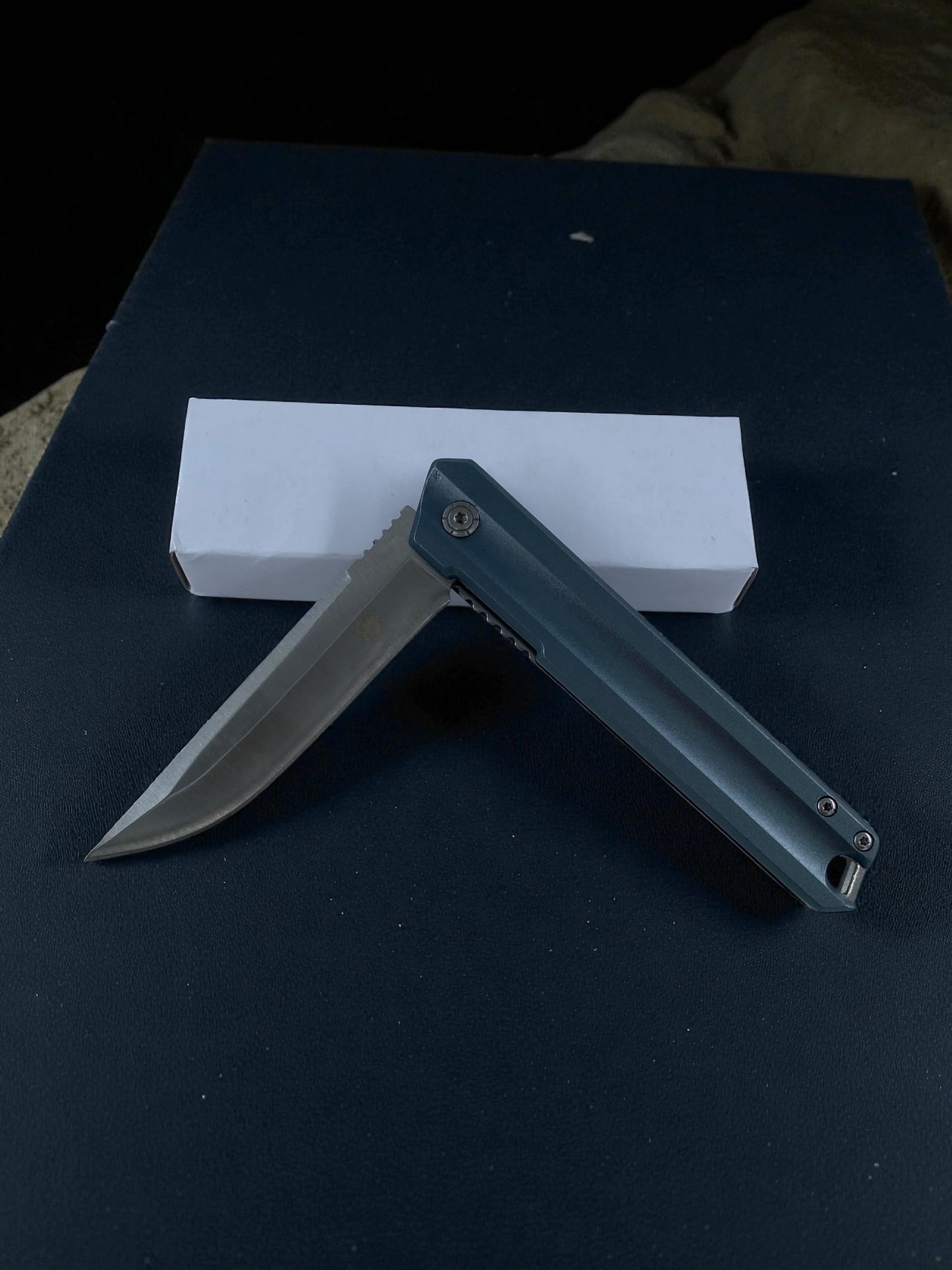 Yarı Otomatik D2 Çelik Taktik Katlanır Çakı