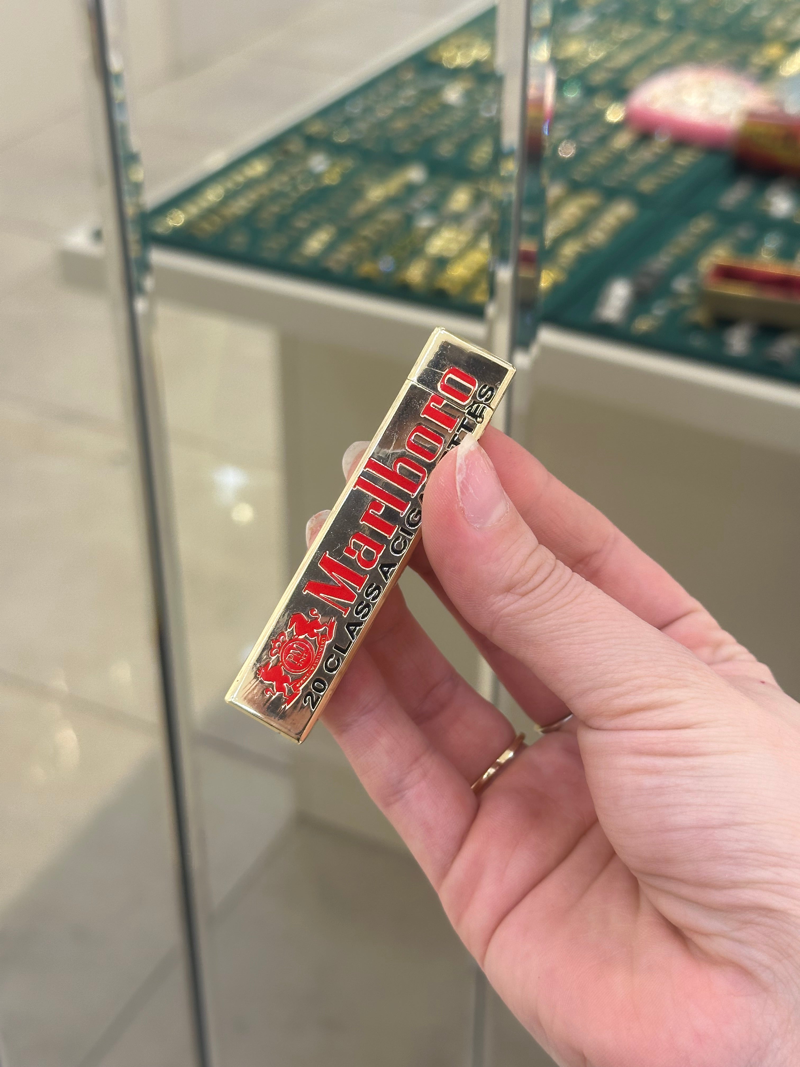 Marlboro Baskılı Lüx Benzinli Çakmak