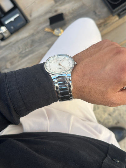 Lux Kordona İsim Yazılabilir Erkek Çakmaklı Saat Kombini Gümüş Beyaz