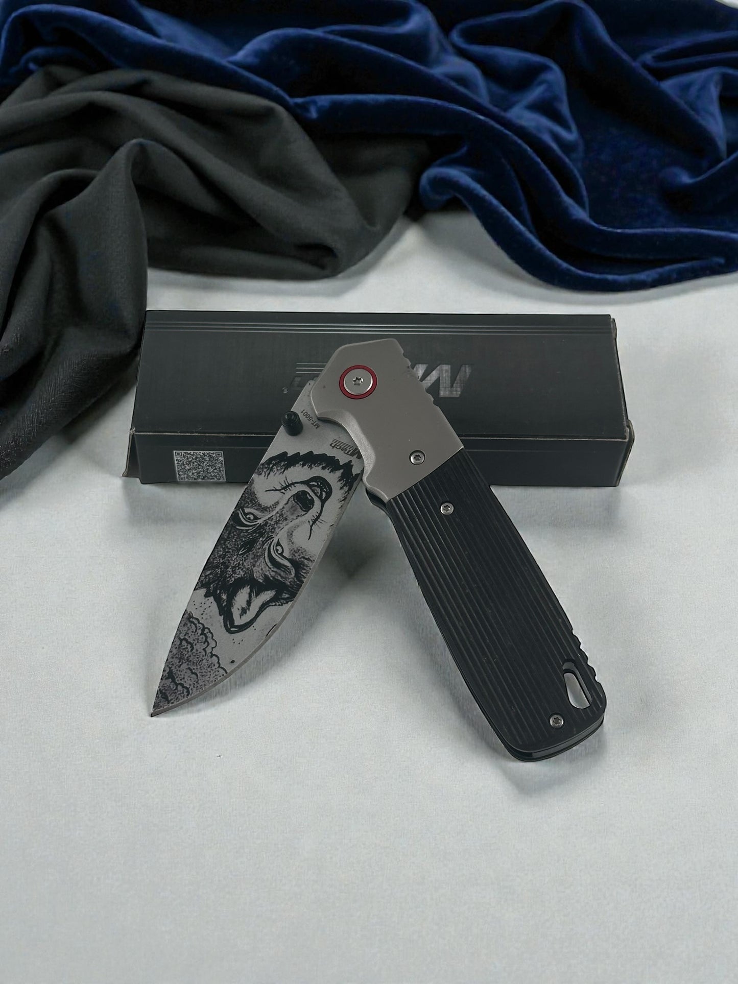 Kurt Figürlü M-Tech Kemere Takmalı Çakı