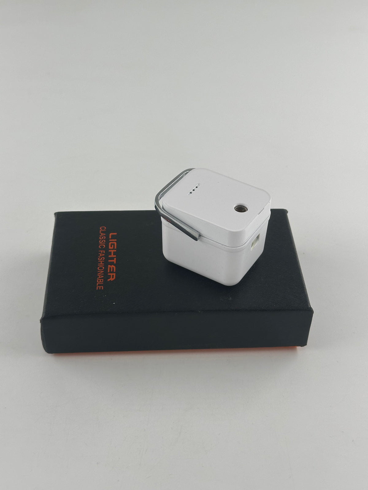 Mini Buzdolabı Şeklinde Gazlı Çakmak
