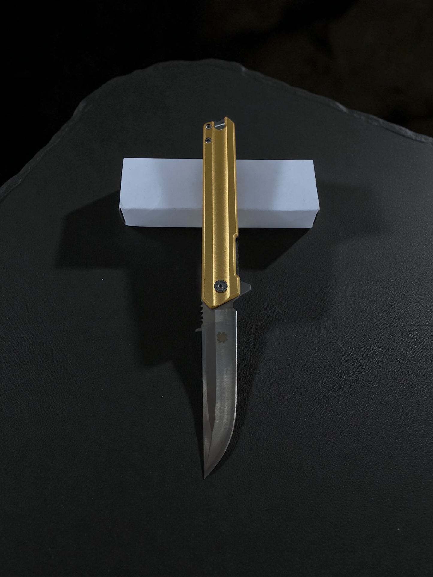 Yarı Otomatik D2 Çelik Taktik Katlanır Çakı