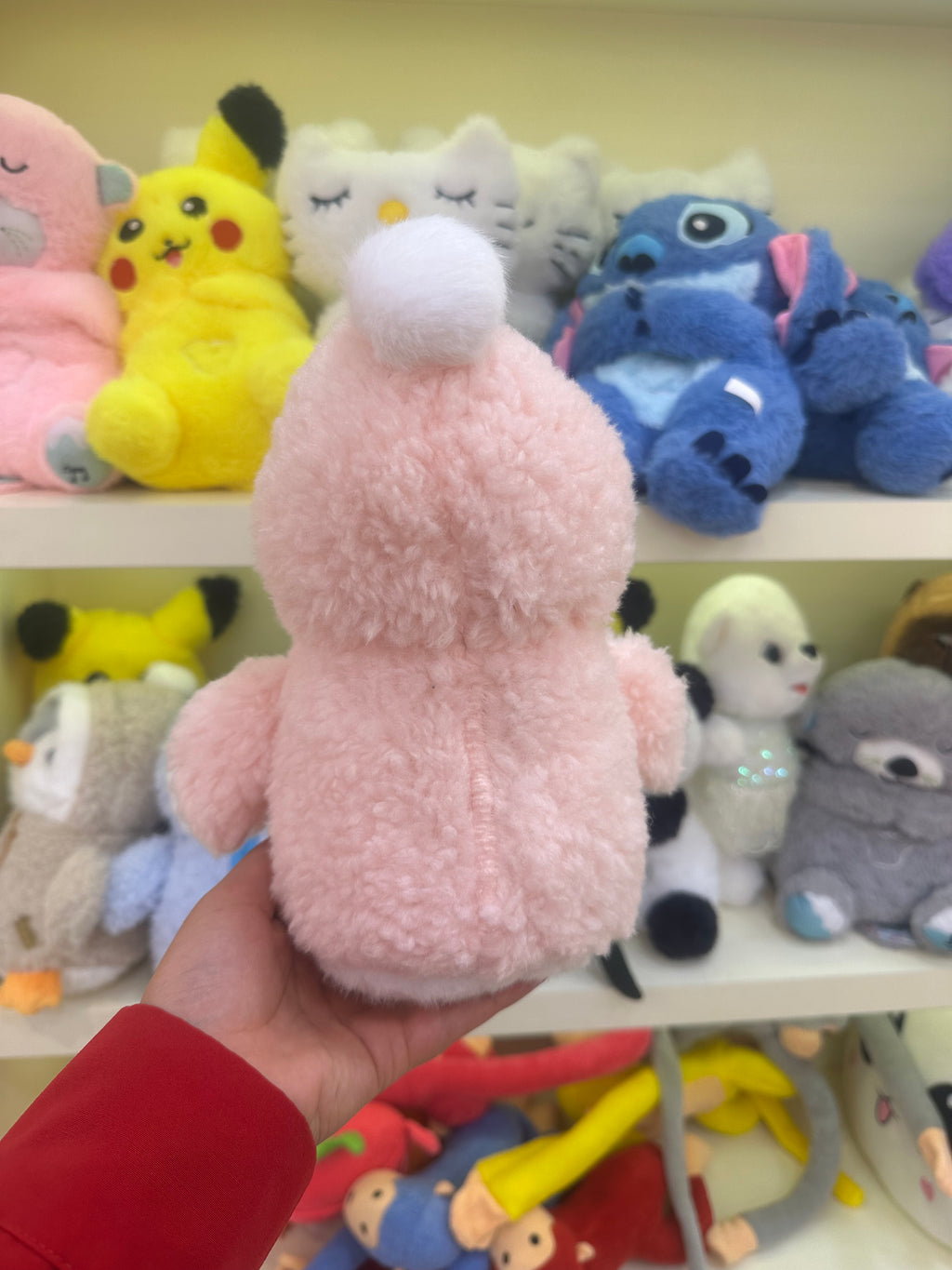 Üşüyen Kıyafetli Penguen Peluş