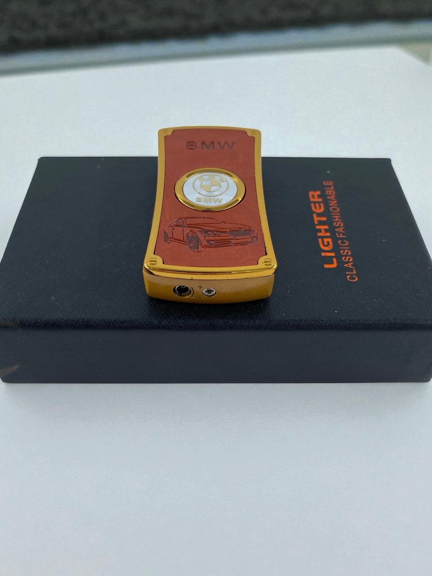 Bmw Model Deri İşlemeli Çakmak