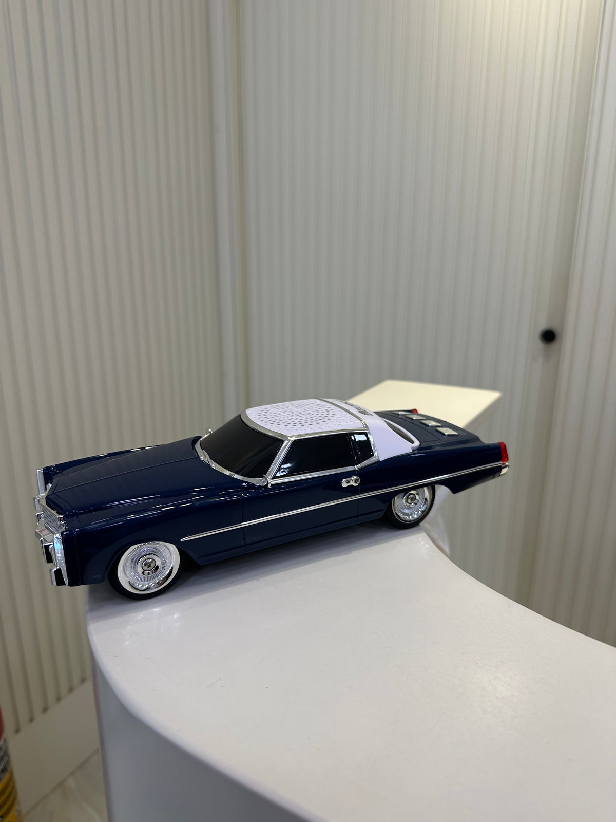 Cadillac Coupe Deville Eşref Tek Model Araba Radyo 1969-1975