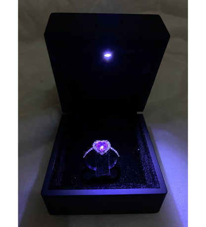 Işıklı Yüzük Kutusunda Kalpli Pandora Ciddi İlişki Yüzüği