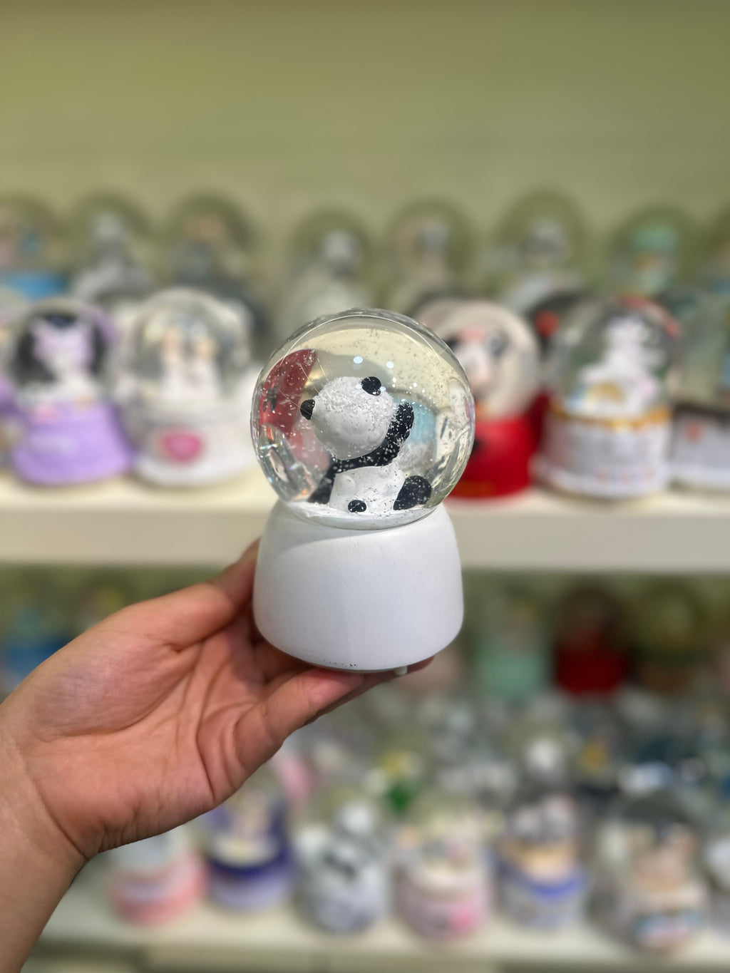 Sevimli Panda Figürlü  Orta Boy Kar Küresi