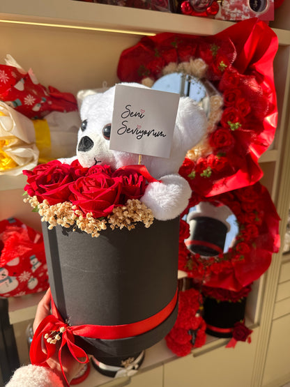 Ayıcıklı Güllü Aşk Kutusu Kırmızı