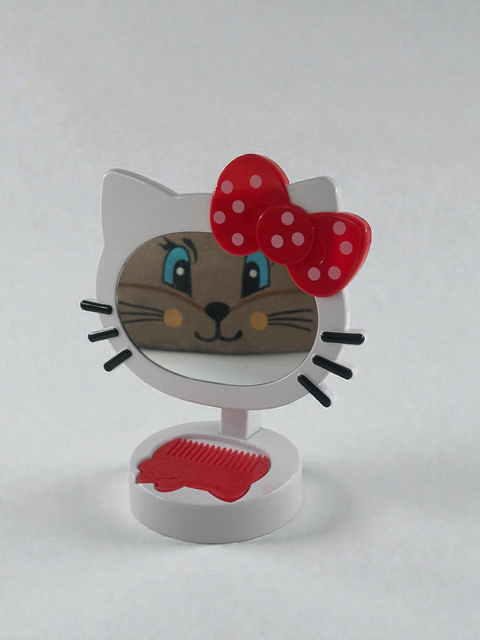 Hello Kitty Şeklinde Masa Üstü Taraklı Ayna Seti