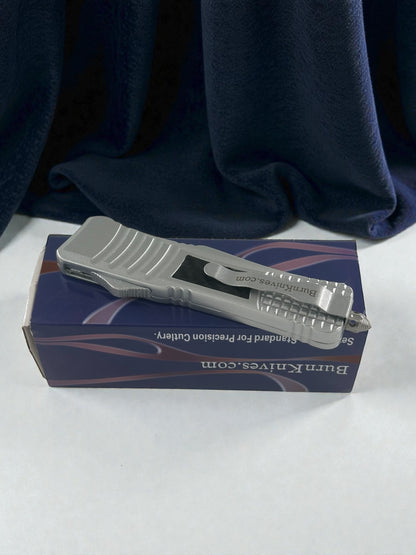 Kemere Takmalı Renkli İçten Çıkmalı Çakı Gümüş