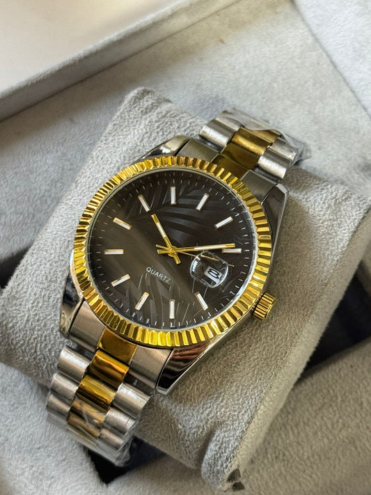 Kişiye Özel Kordonu İsim Yazılır Çelik Saat Siyah Altın-Gümüş