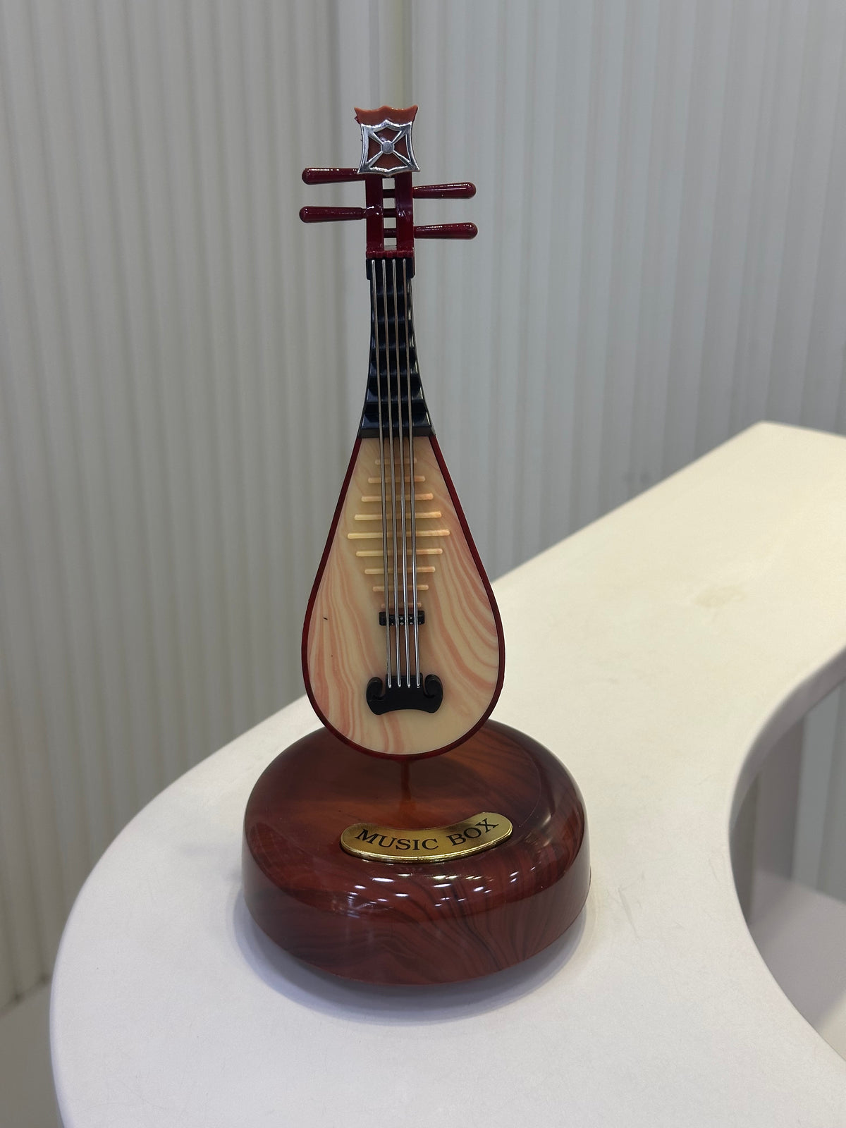 Saz Şeklinde Müzik Kutusu