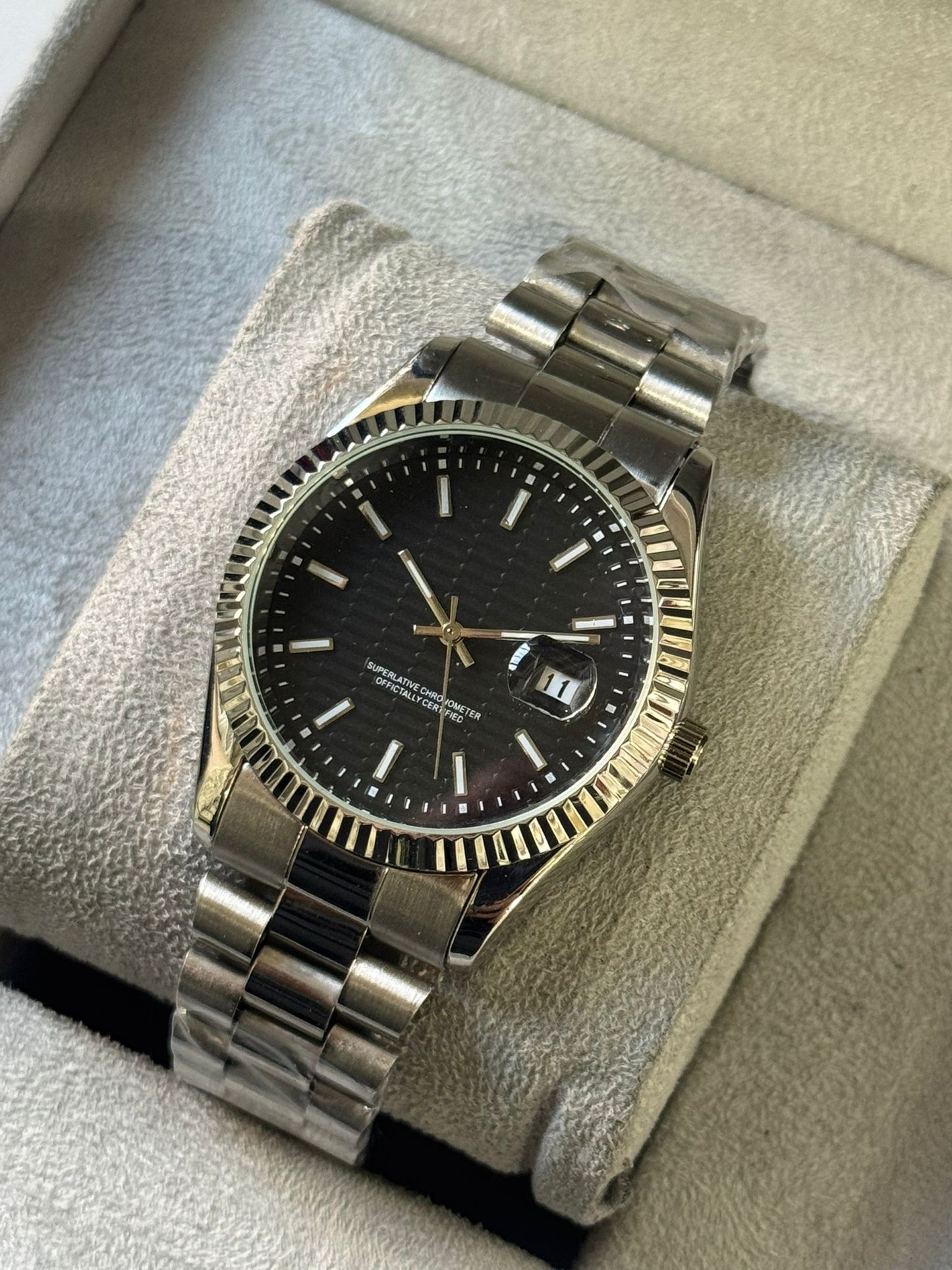 Kişiye Özel Kordonu İsim Yazılır Çelik Saat Siyah Gümüş