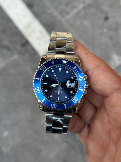 Kişiye Özel Kordonu İsim Yazılır Saat Lacivert