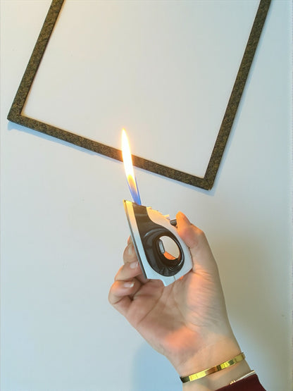 Ütü Şeklinde Gazlı Çakmak