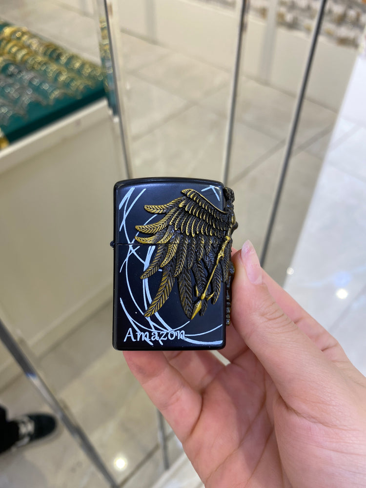 Amazon Kadın Kabartmalı Zippo Çakmak 8871