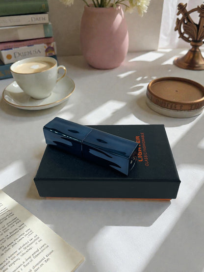 Lux Ruj Tasarımlı Kapaklı Gazlı Çakmak 8718