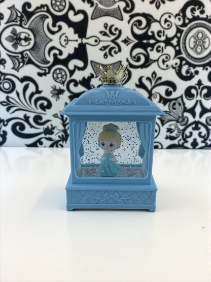 Frozen Işıklı Simli Pls. Fanus