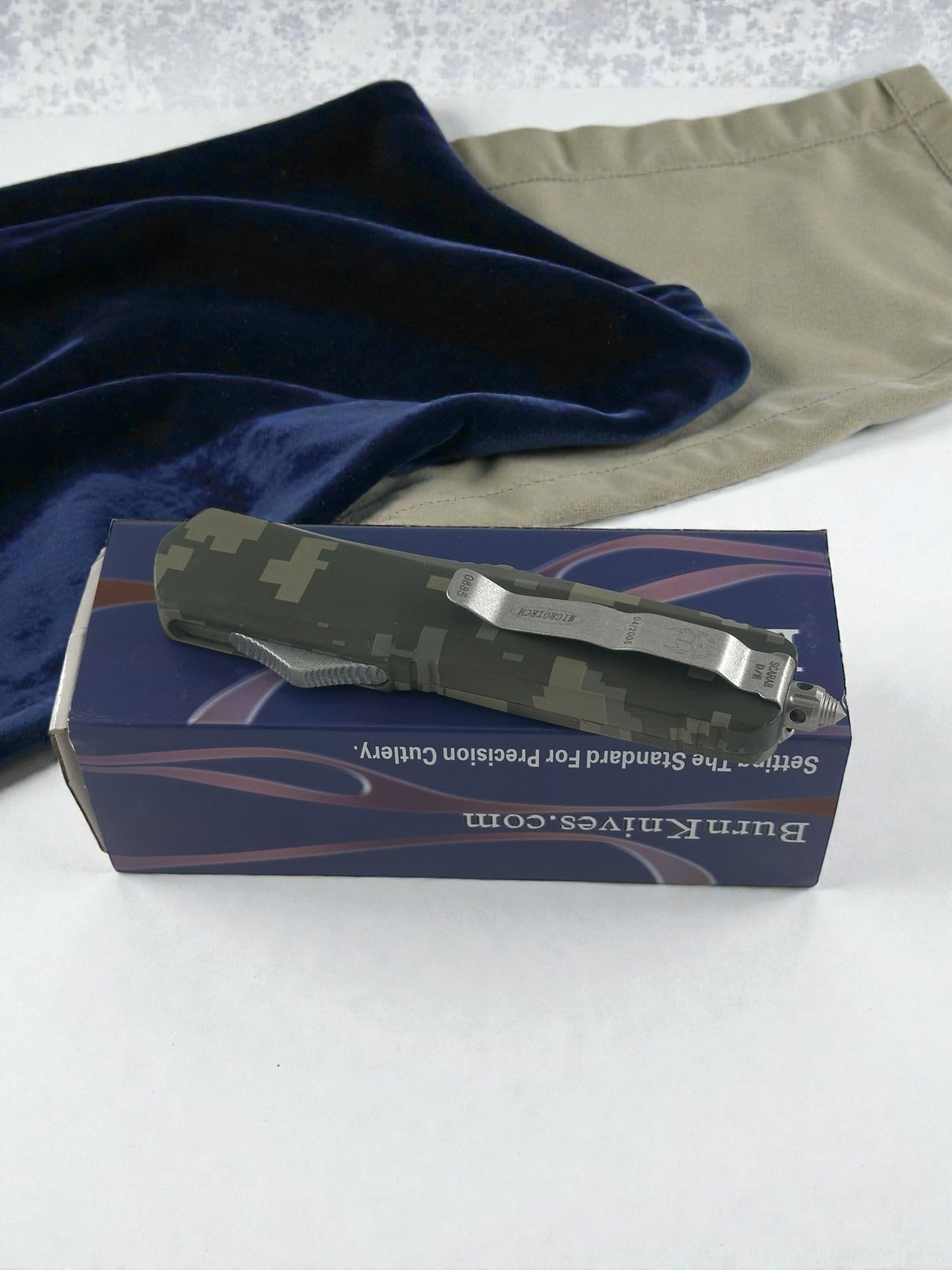 Kemere Takmalı Renkli İçten Çıkmalı Çakı Yeşil