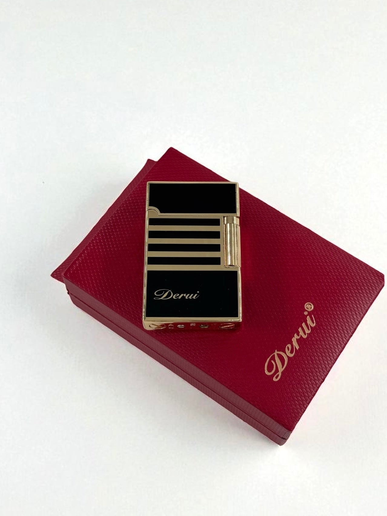 Derui Lux Siyah Altın Çizgili Gazlı Çakmak 1312