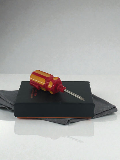 Tornavida Şeklinde Çakmak