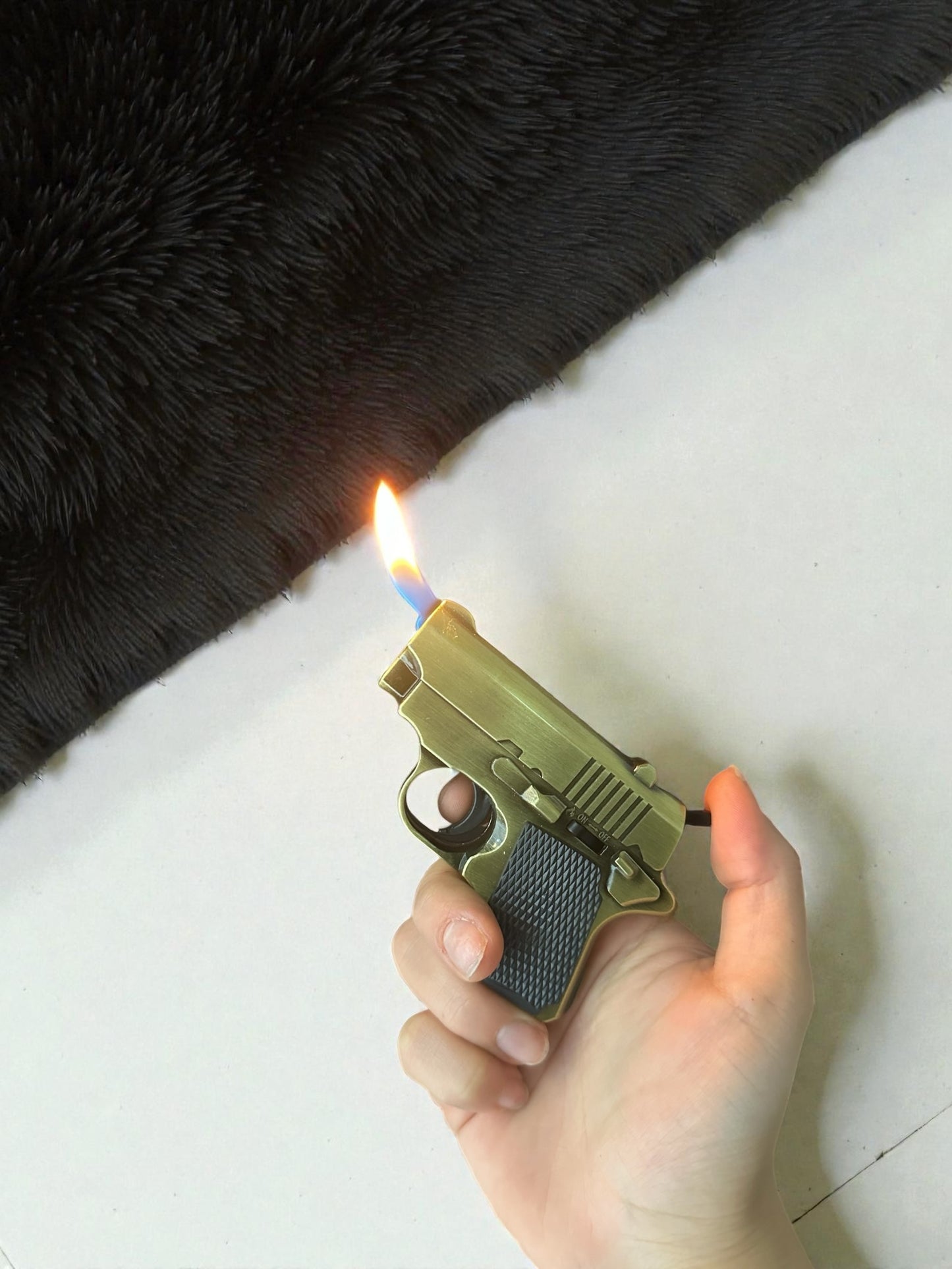 Tabanca Şeklinde Gazlı Çakmak