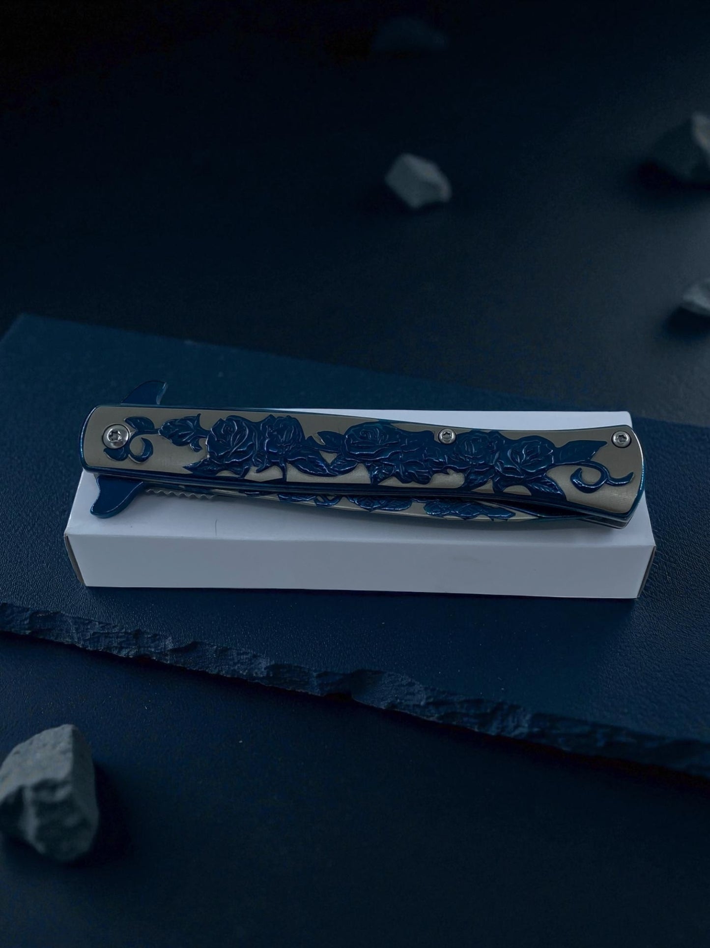 Orjinal İşlemeli Kemere Takmalı Çakı 4919