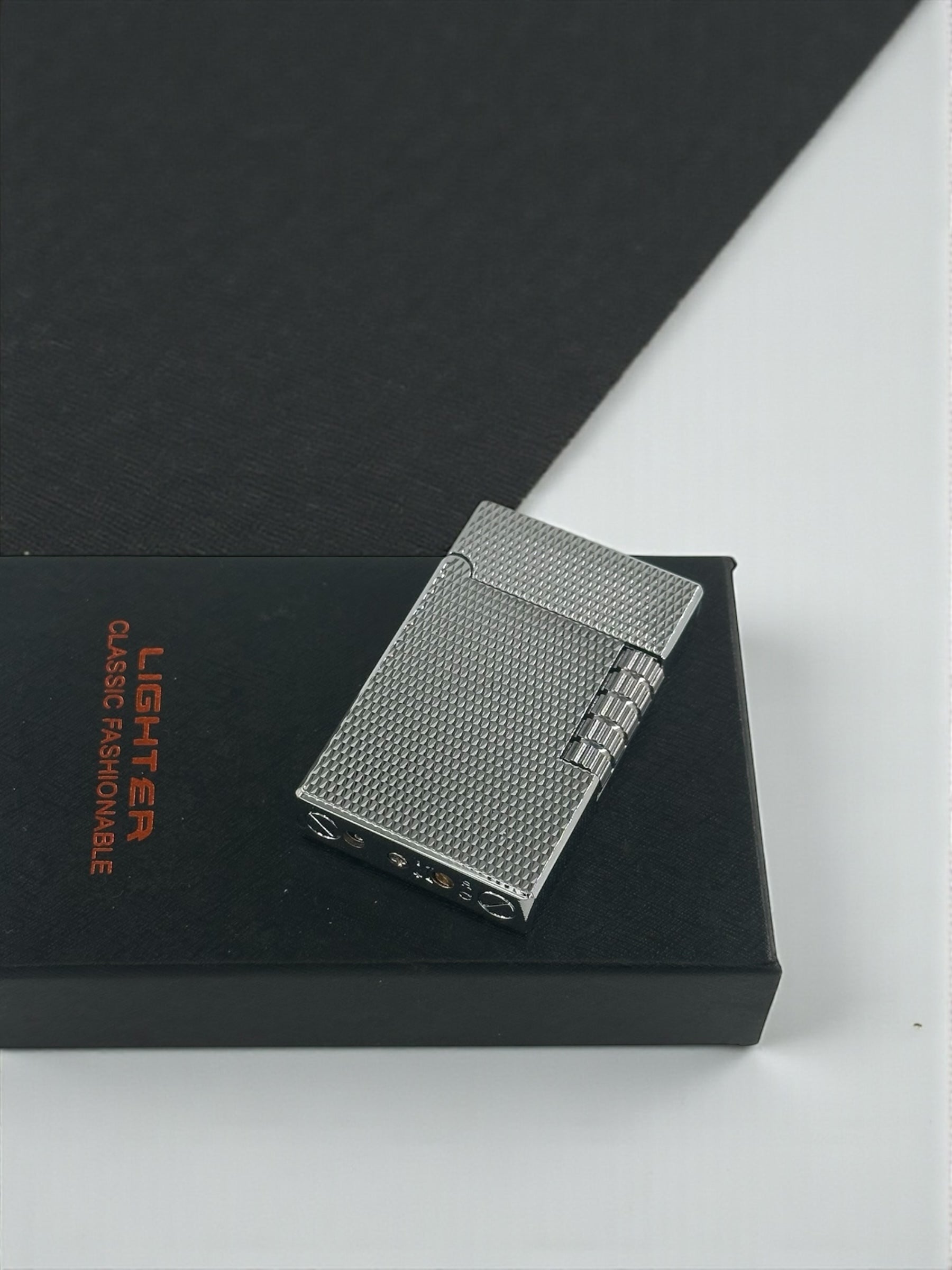 Lüx Görünümlü Dupont Model Metal Çakmak