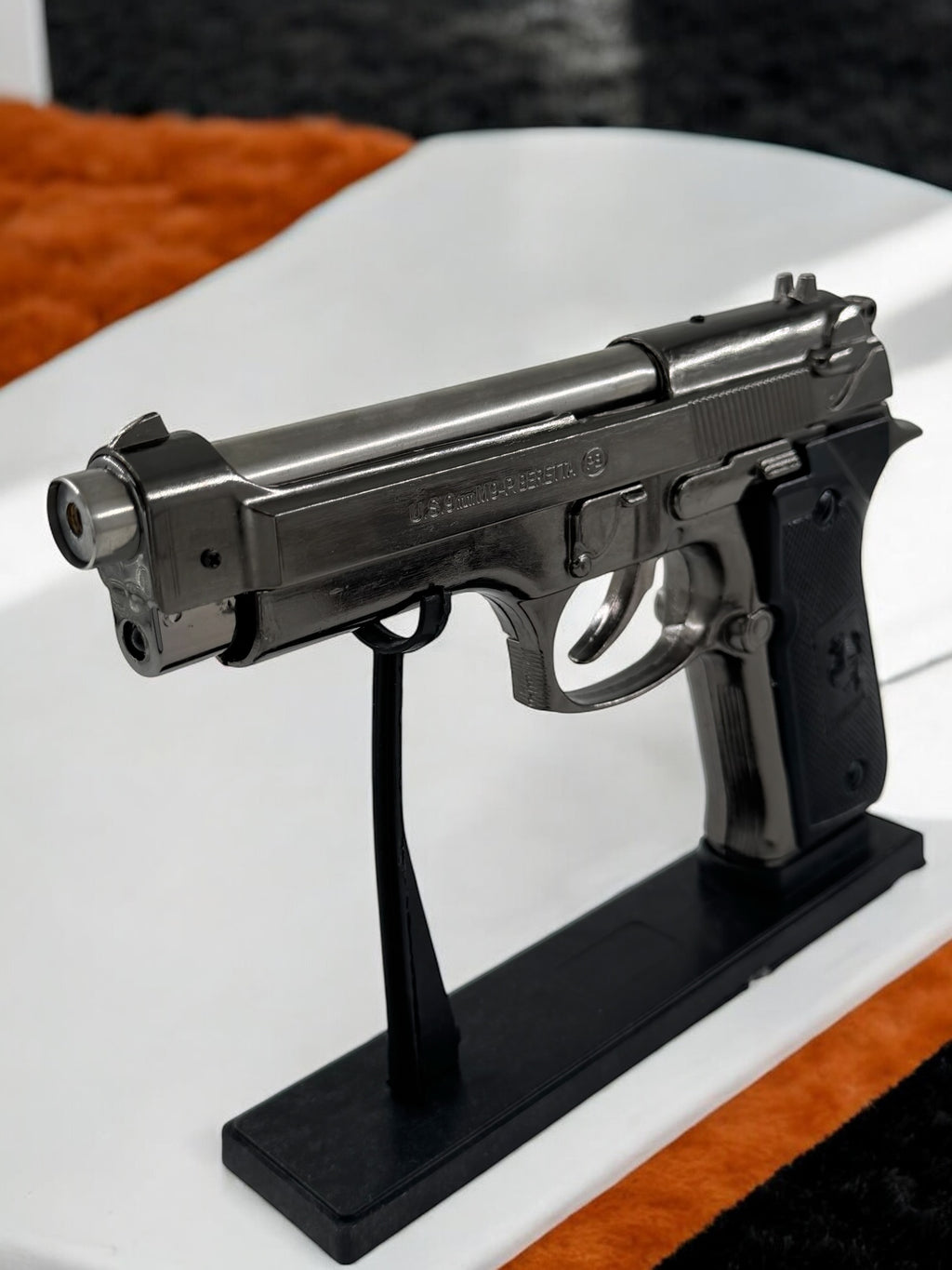 Metal Beretta Model Standlı Tabanca Çakmak 1511