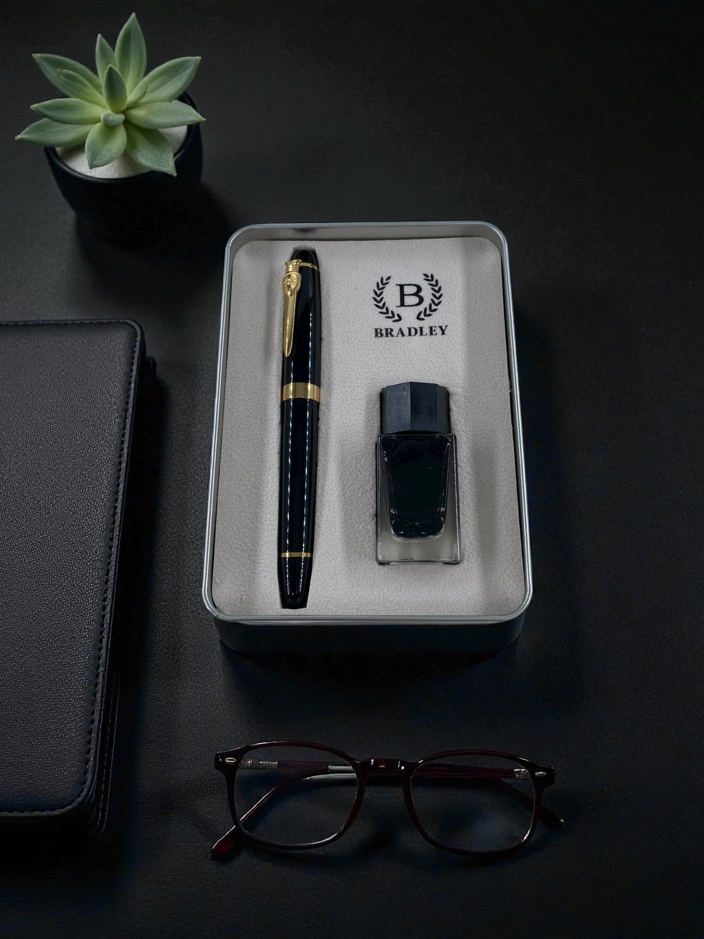 Bradley Dolma Kalem ve Mürekkep Seti